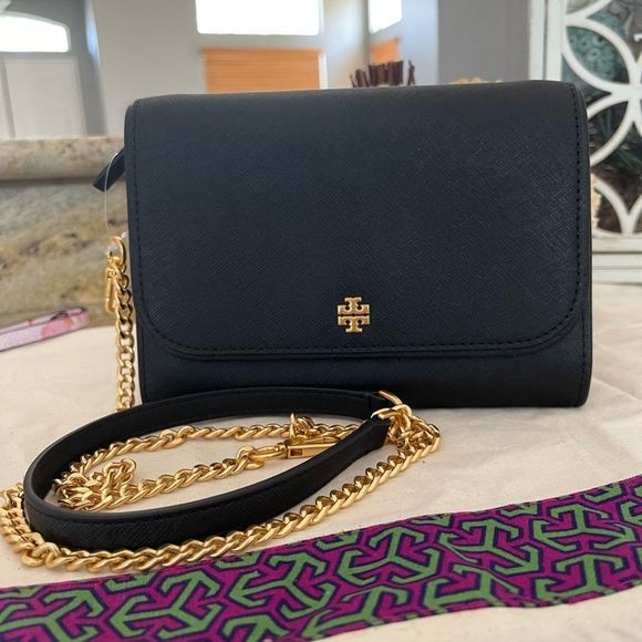 New ❤️‍🔥 new tory burch Emerson wallet chain crossbody. - Picture 1 of 8